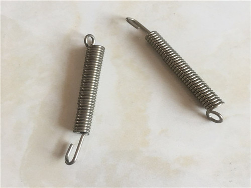 山東(dong)拉伸彈(dan)簧批發(fa)